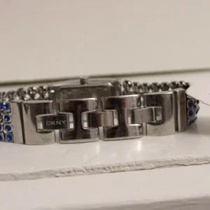 Dkny | Accessories | Dkny Womens Blue Stone Set Watch Ny847  display picture 2